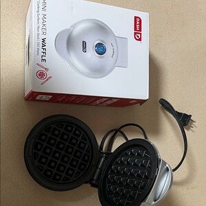 Dash Mini Maker Waffle Iron